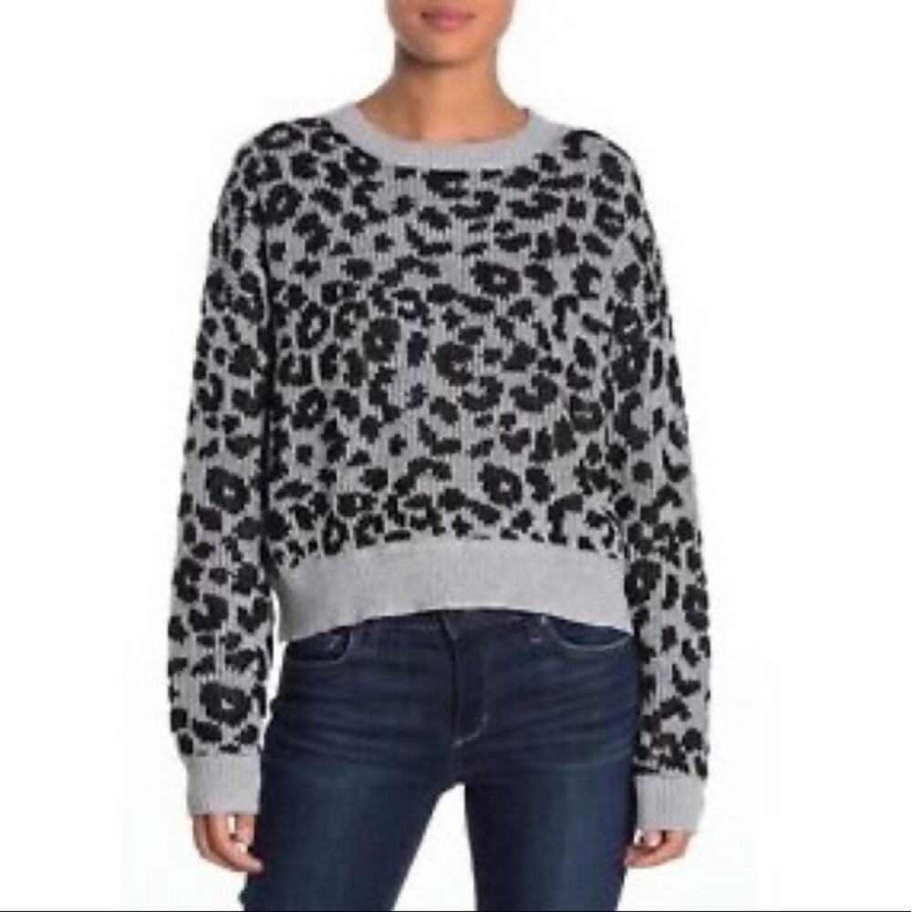 NWT John + Jenn Pullover Sweater Crew Leopard Print Grey Black Boxy Medium
